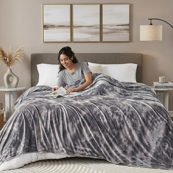 Cooling Nylon Dual Sided Blanket with Breathable Lined Design
